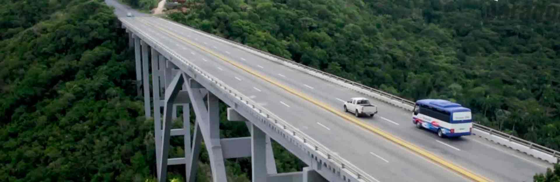 Bacunayagua bridge, Cuba Travel